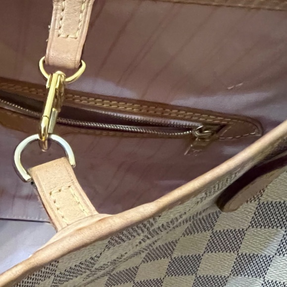Authentic Louis Vuitton Neverfull MM, wristlet and wallet - Picture 9 of 16